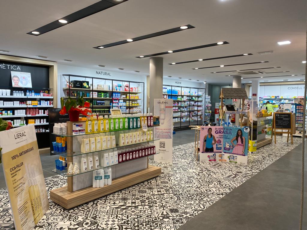 Foto farmacia interior recepcio nit